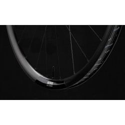 FFWD OUTRIDE NEW- Aluminium Clincher - Disc CenterLock  - DT350 Nav