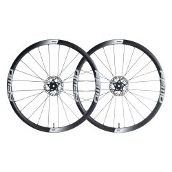 FFWD RYOT 33 - Full Carbon Clincher - Disc CenterLock  - FFWD Nav
