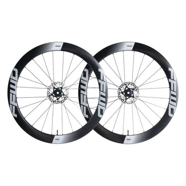 FFWD RYOT 55 - Full Carbon Clincher - Disc CenterLock  - FFWD Nav S&aelig;t - Shimano Body - Logo Hvid